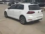 Фото 7 - Volkswagen Golf