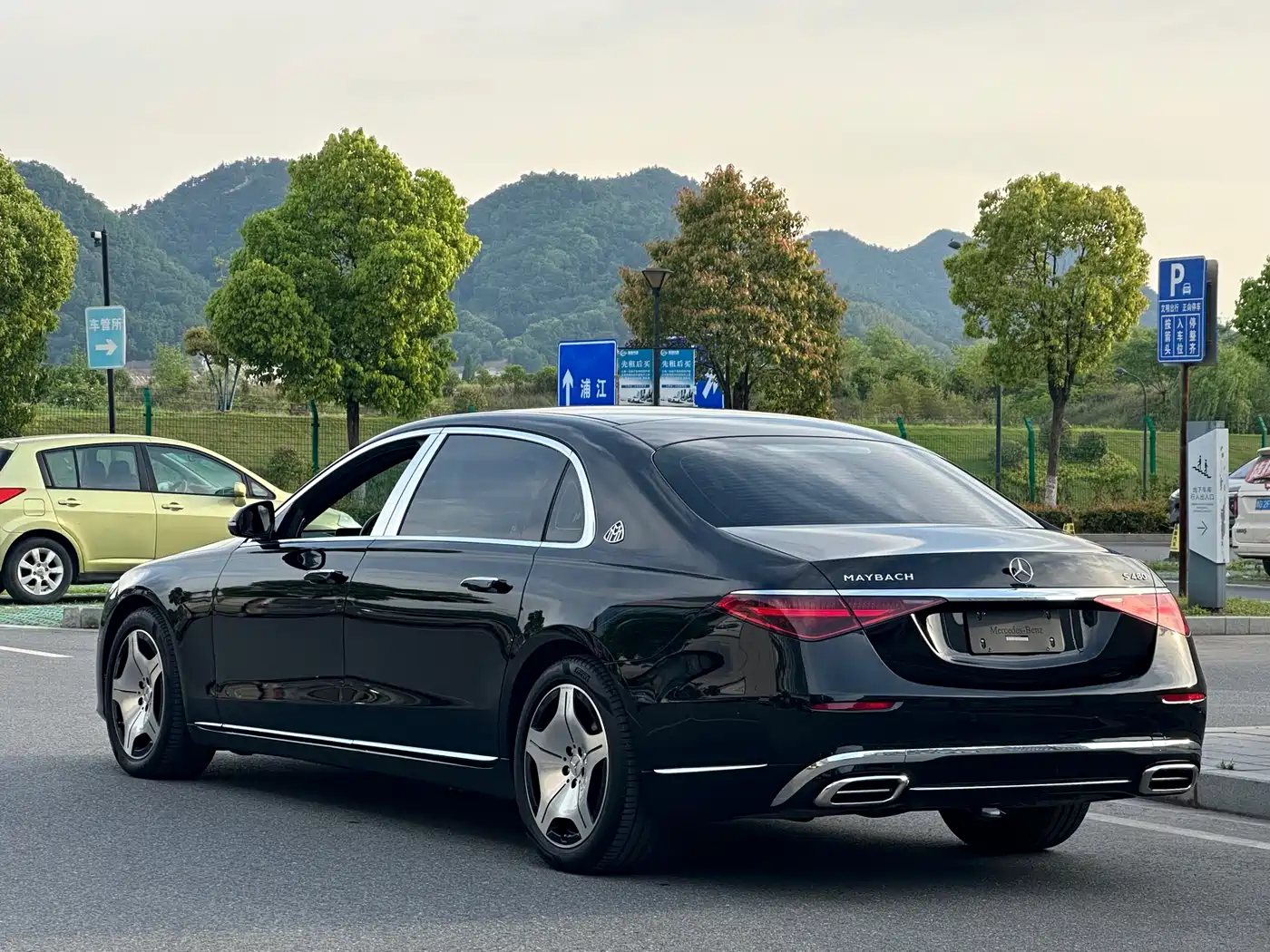 Mercedes-Benz Maybach S-Class 2025 Model S 480 4MATIC фото 3