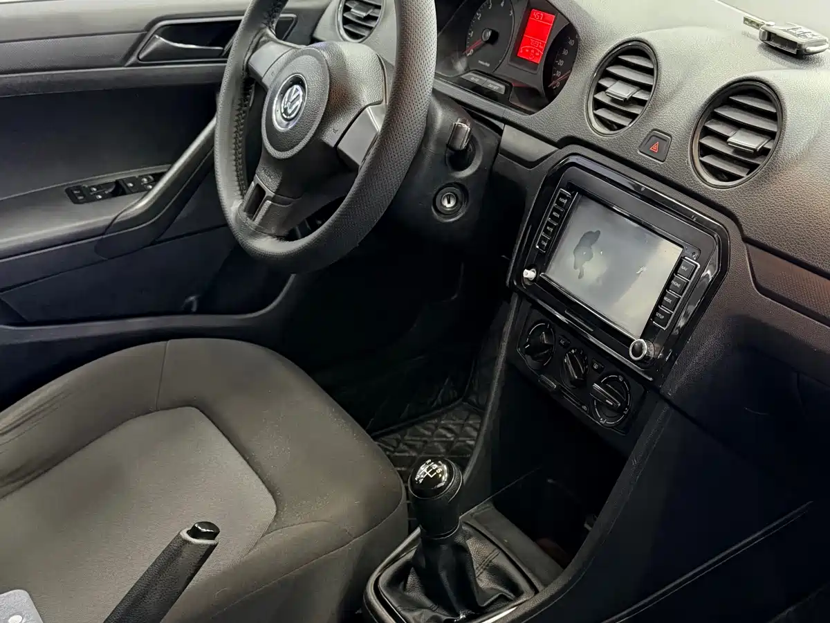 Volkswagen Jetta 2015 Quality Edition 1.4L Manual Fashion фото 21