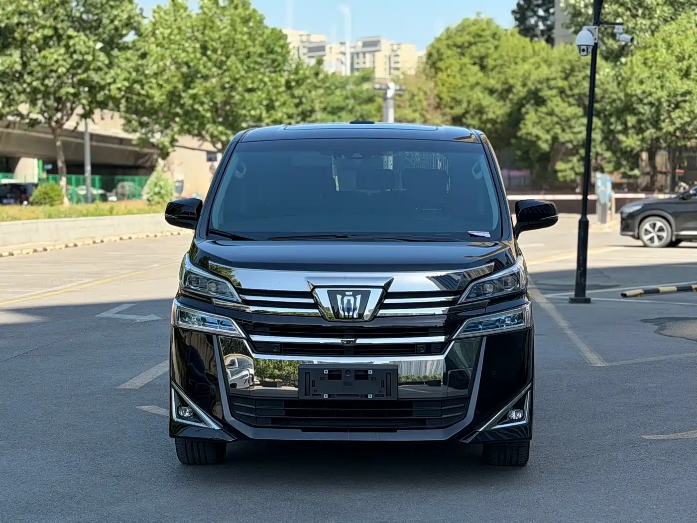 Toyota Vellfire 2023 Crown Hybrid 2.5L HV Luxury