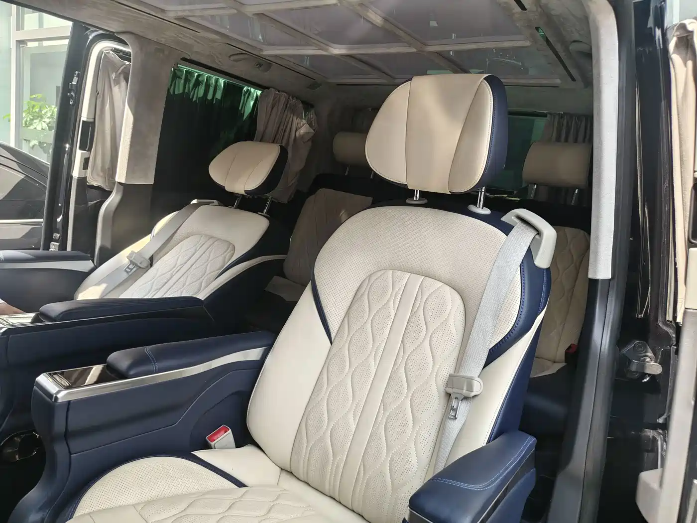 Volkswagen Multivan 2020 2019 2.0TSI 2WD Luxury 7-seater