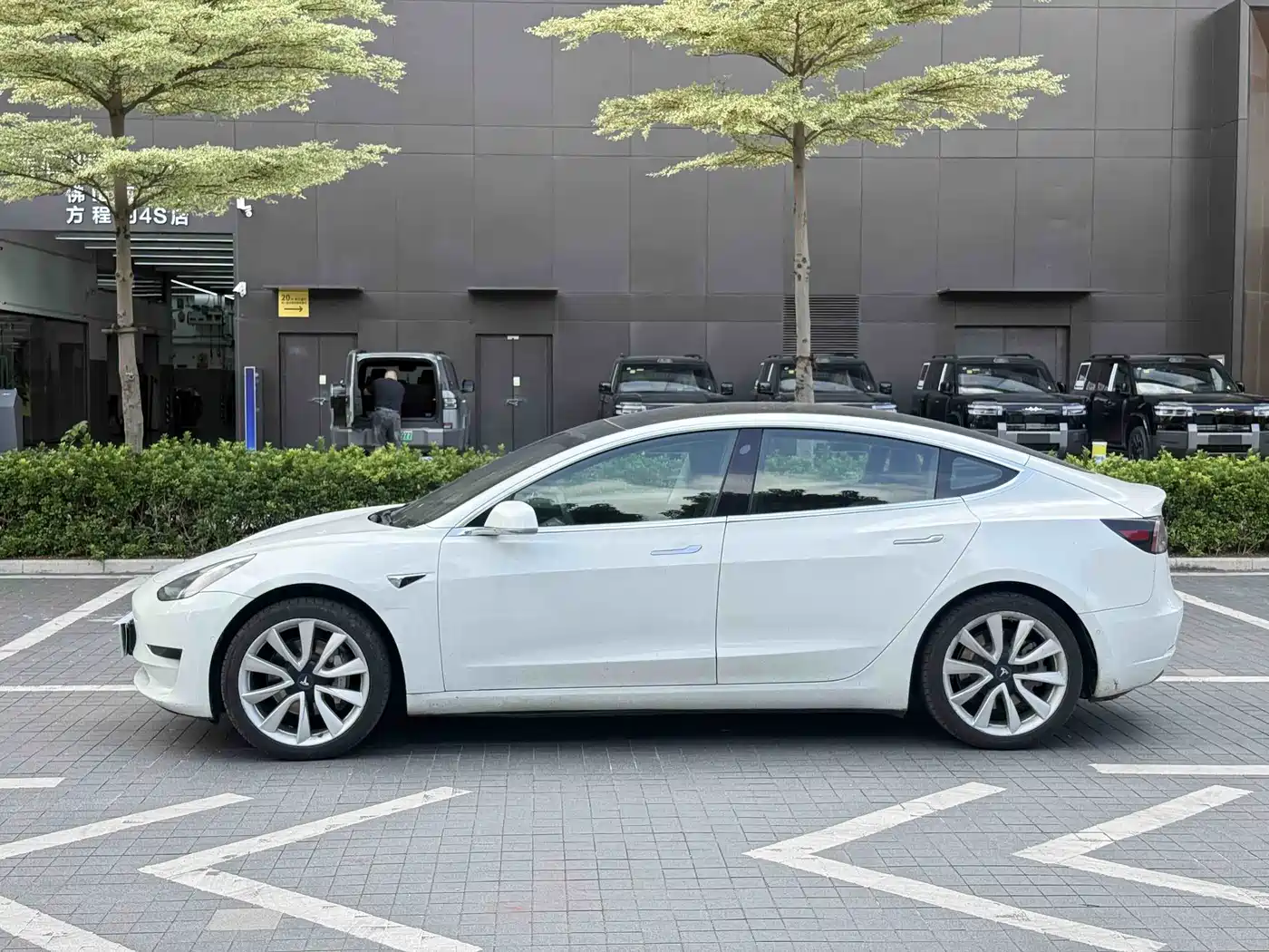 Tesla Model 3 2020 2019 Standard Range Rear-Wheel Drive Upgrade