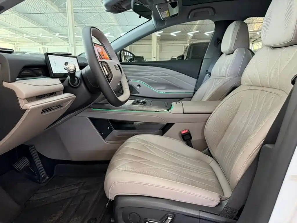 Geely Galaxy Galaxy Xingyao 8 2026 2025 130km EM-i Premium Edition