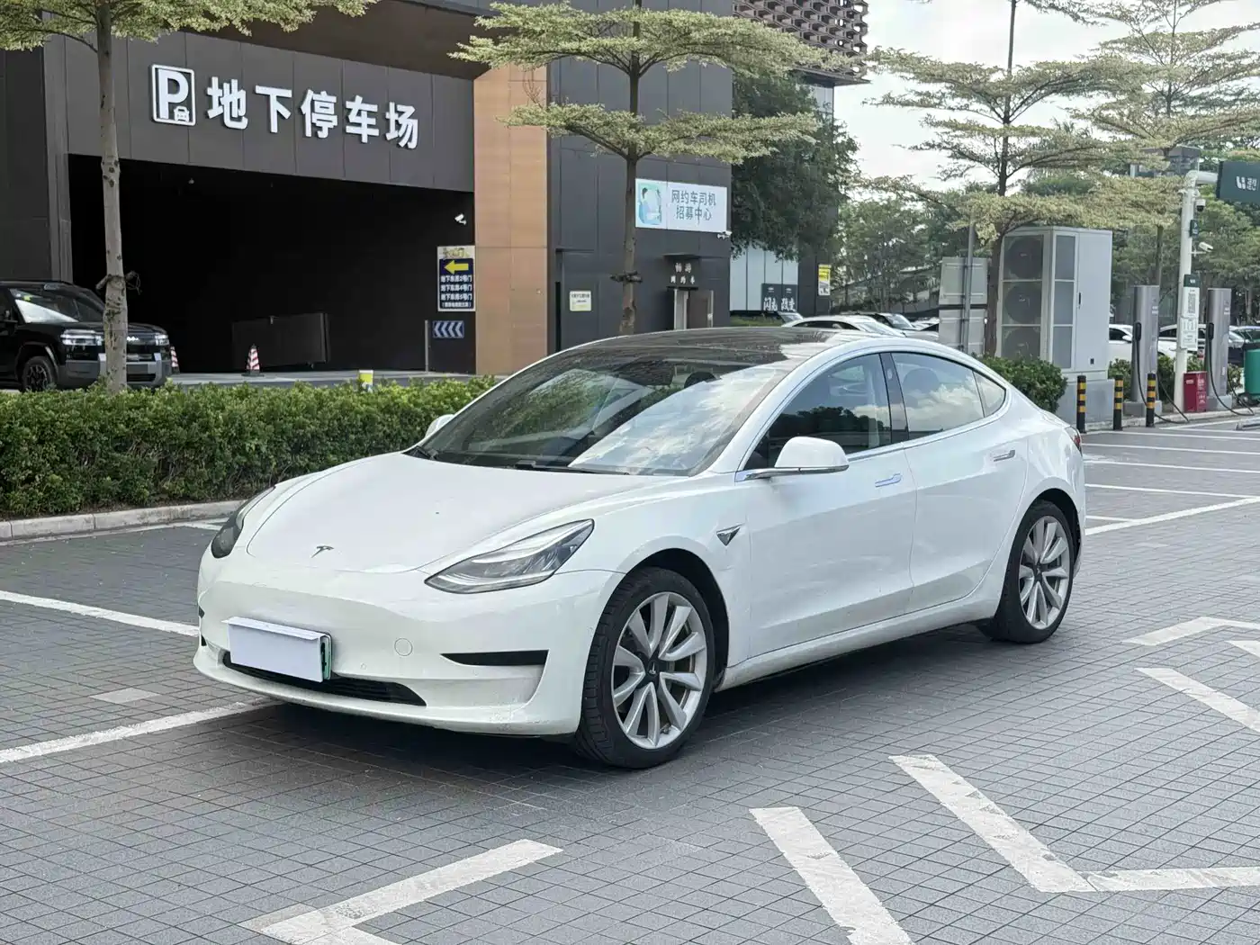 Tesla Model 3 2020 2019 Standard Range Rear-Wheel Drive Upgrade