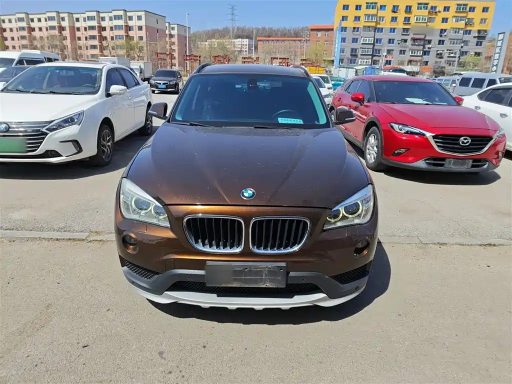BMW X1 2014 sDrive18i Leading Edition фото 4