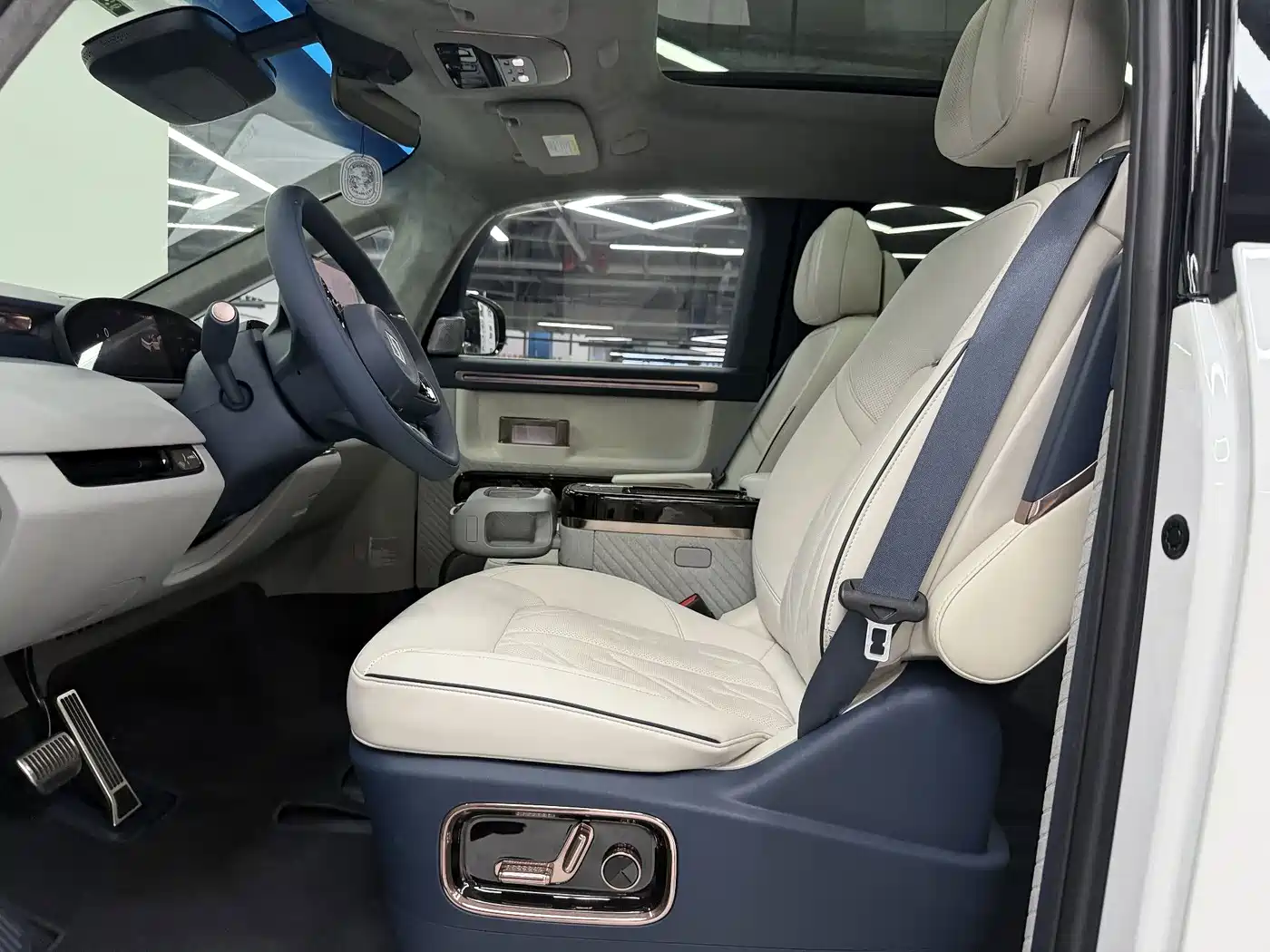 ZEEKR MIX 2025 2025 Smart Driving Edition