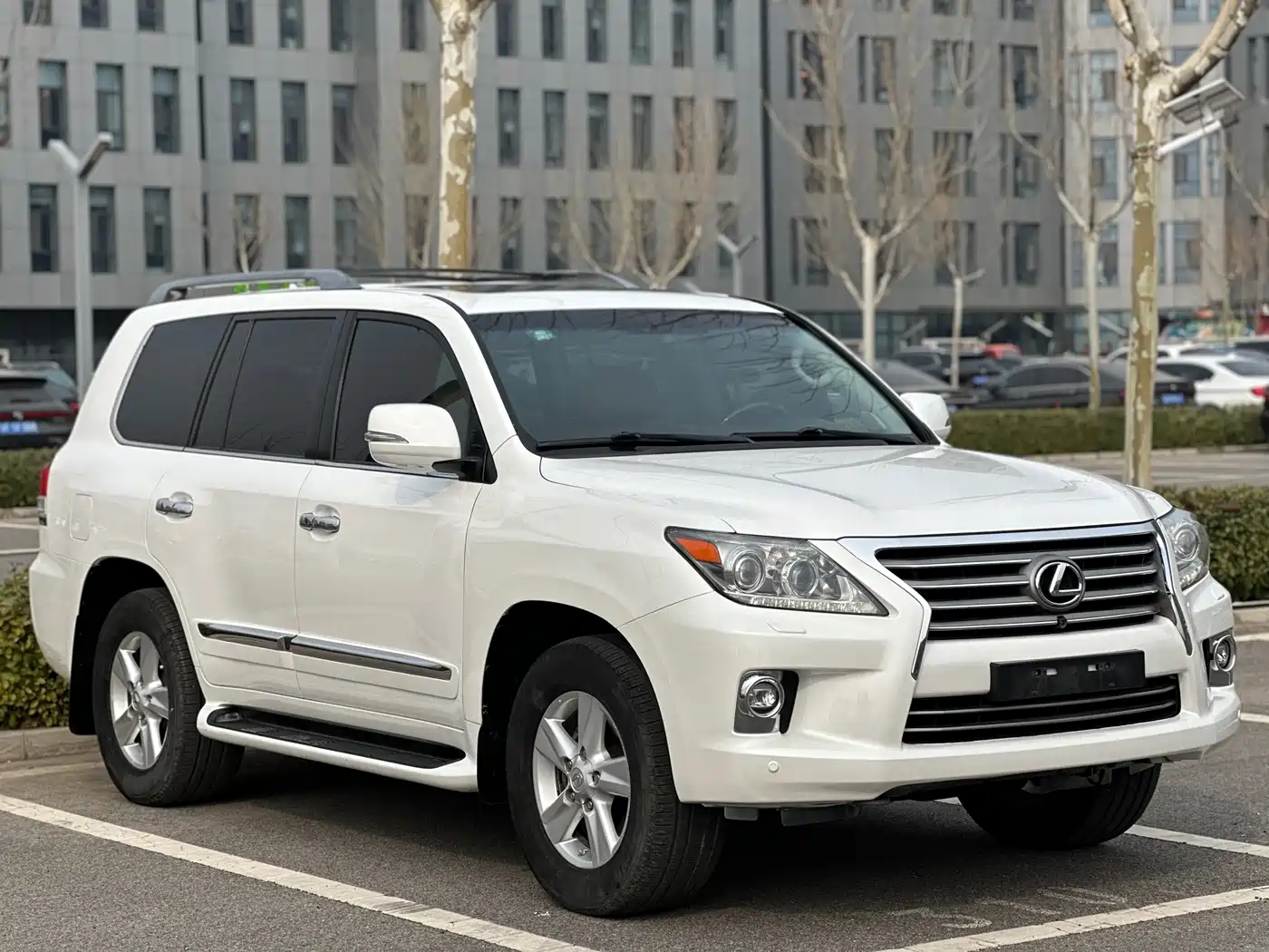 Lexus LX 2013 570 фото 3