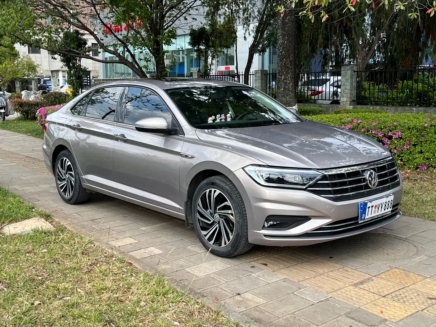 Volkswagen Sagitar 2021 280TSI DSG Surpassing Edition фото 3