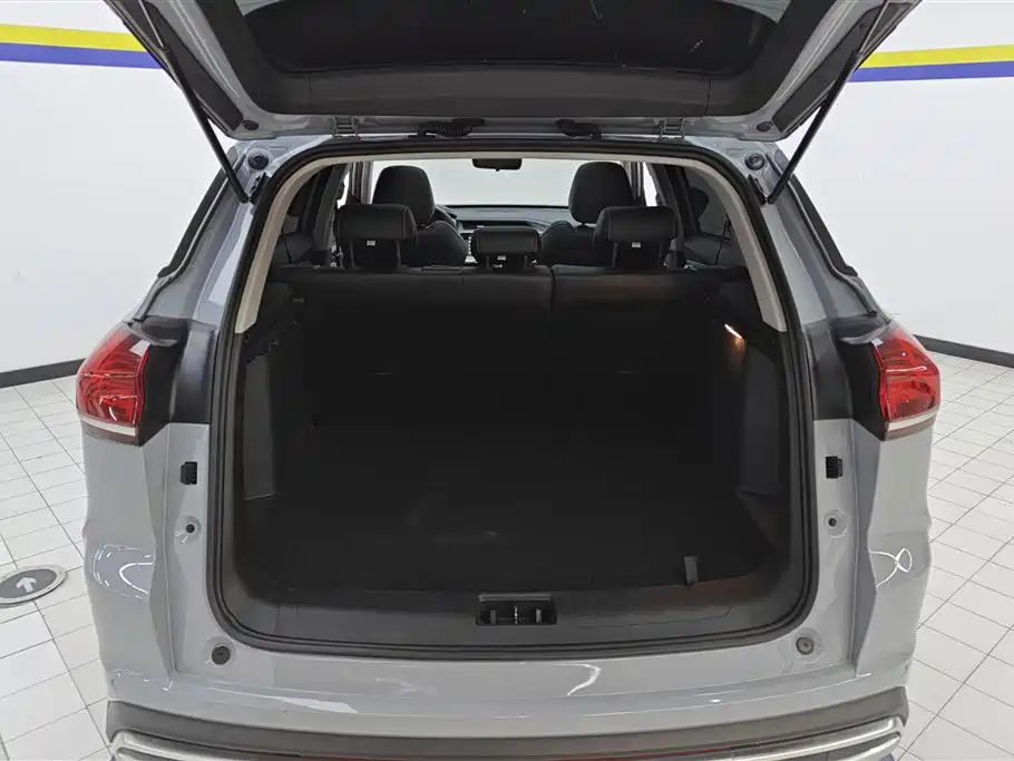 GEELY AUTOMOBILE BOYUE