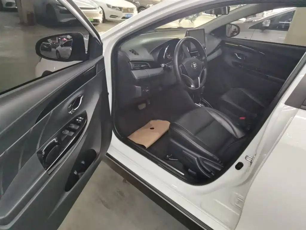 Toyota YARiS L Zhi Xuan 2020 Zhi Xuan X 1.5L CVT Luxury фото 16