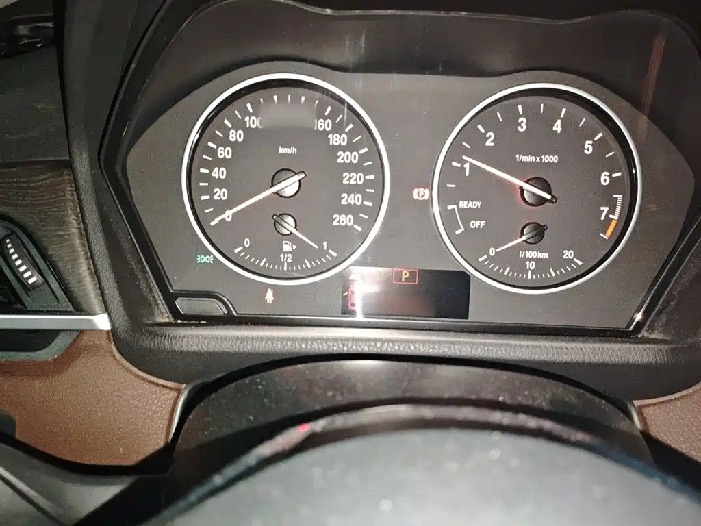 BMW X1 2016 sDrive20Li Luxury Model фото 4