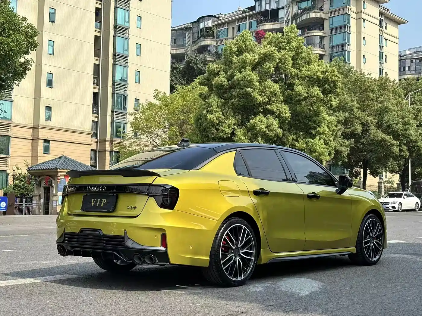Lynk & Co 03 2021 03+ 2.0TD Auto Wind Rider Edition фото 15