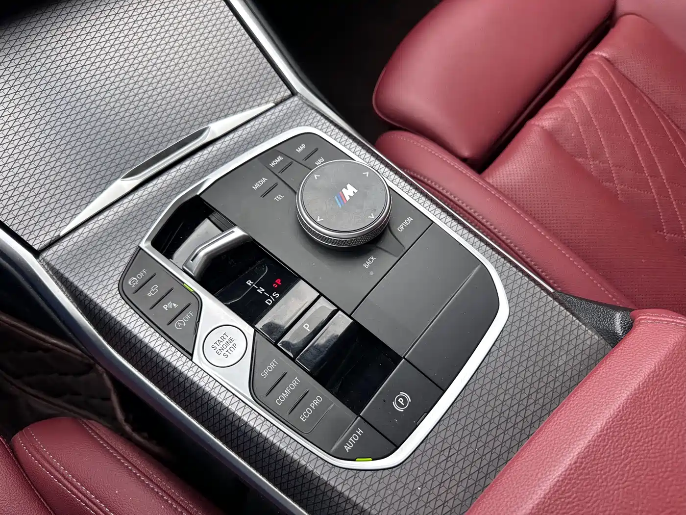 BMW 3 Series 2024 325Li M Sport Shadowline Package фото 9