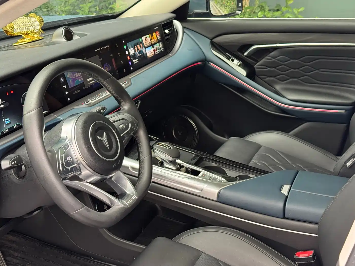 Voyah Auto VOYAH FREE 2021 2021 4WD Extended Range Launch Edition Exclusive Luxury Package