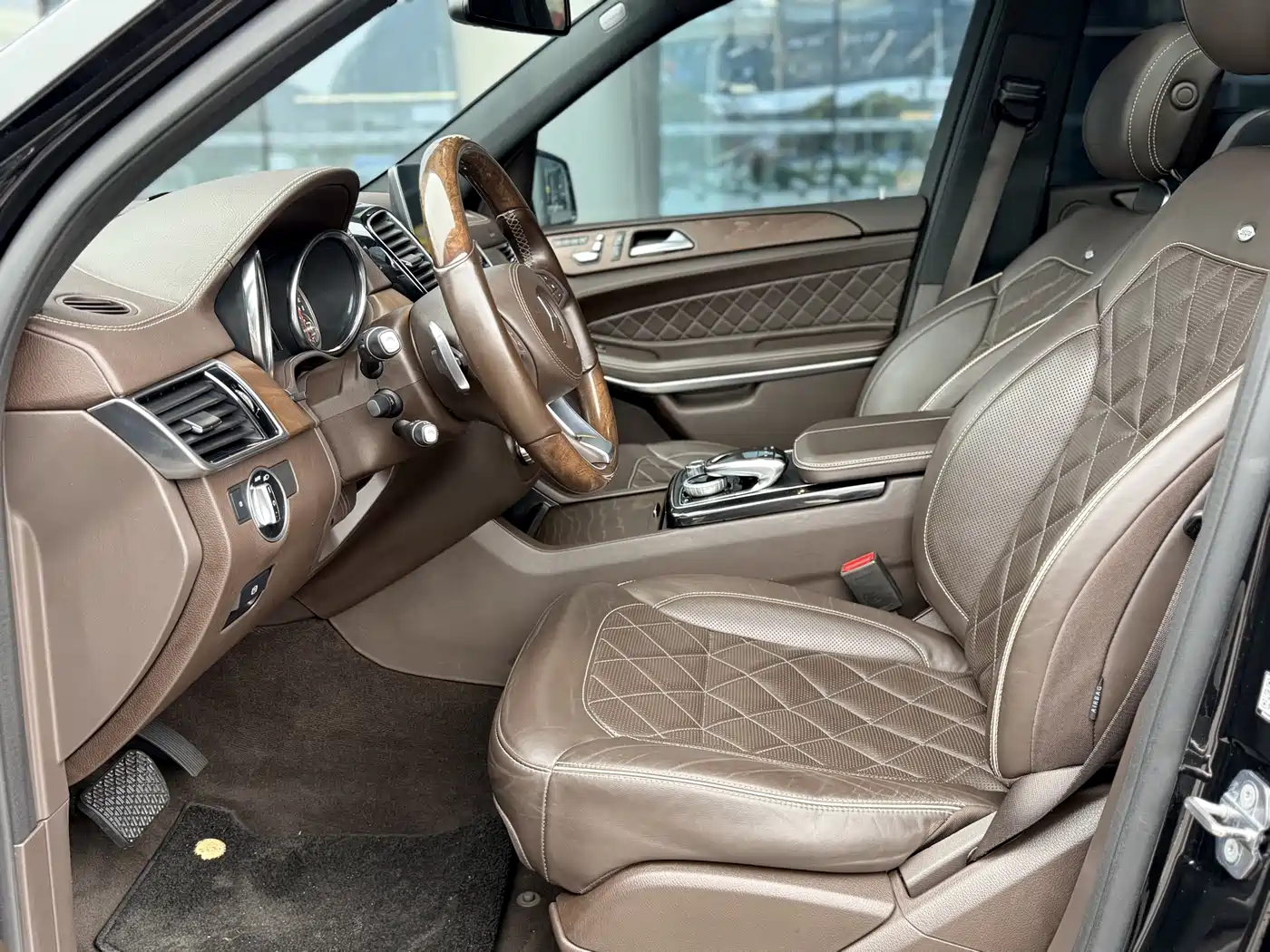 Mercedes-Benz GLS 2018 Facelift GLS 500 4MATIC фото 21