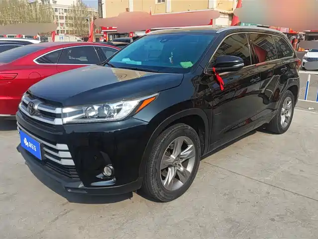 TOYOTA HIGHLANDER