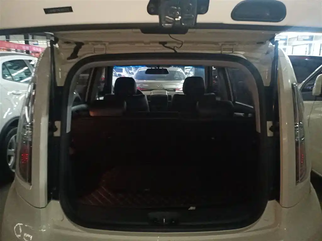 Kia Soul 2013 1.6L AT Premium фото 19