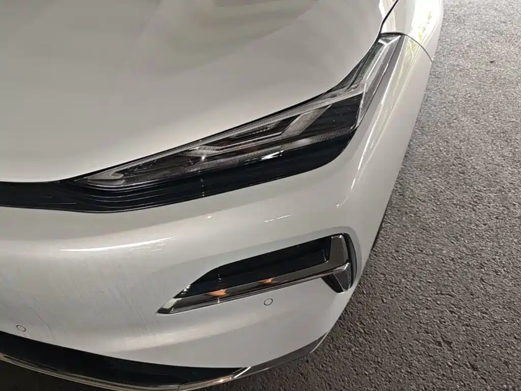 Geely Galaxy Galaxy Xingyao 8 2025 2025 Model 130km EM-i Flagship Edition