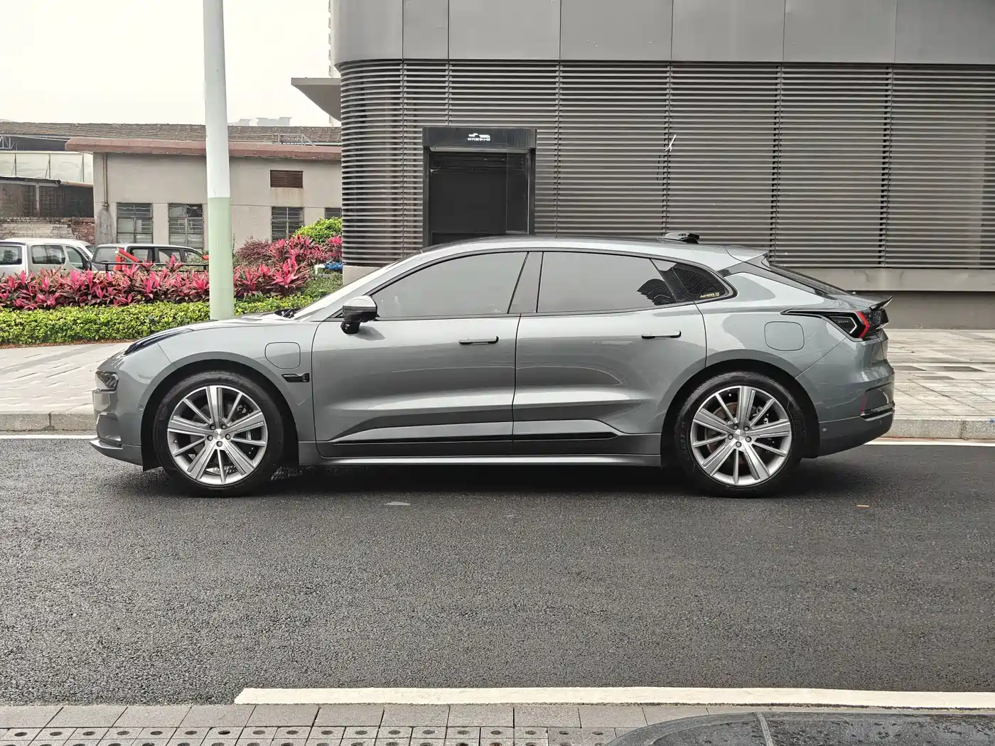 ZEEKR EXTREME KRYPTON 001