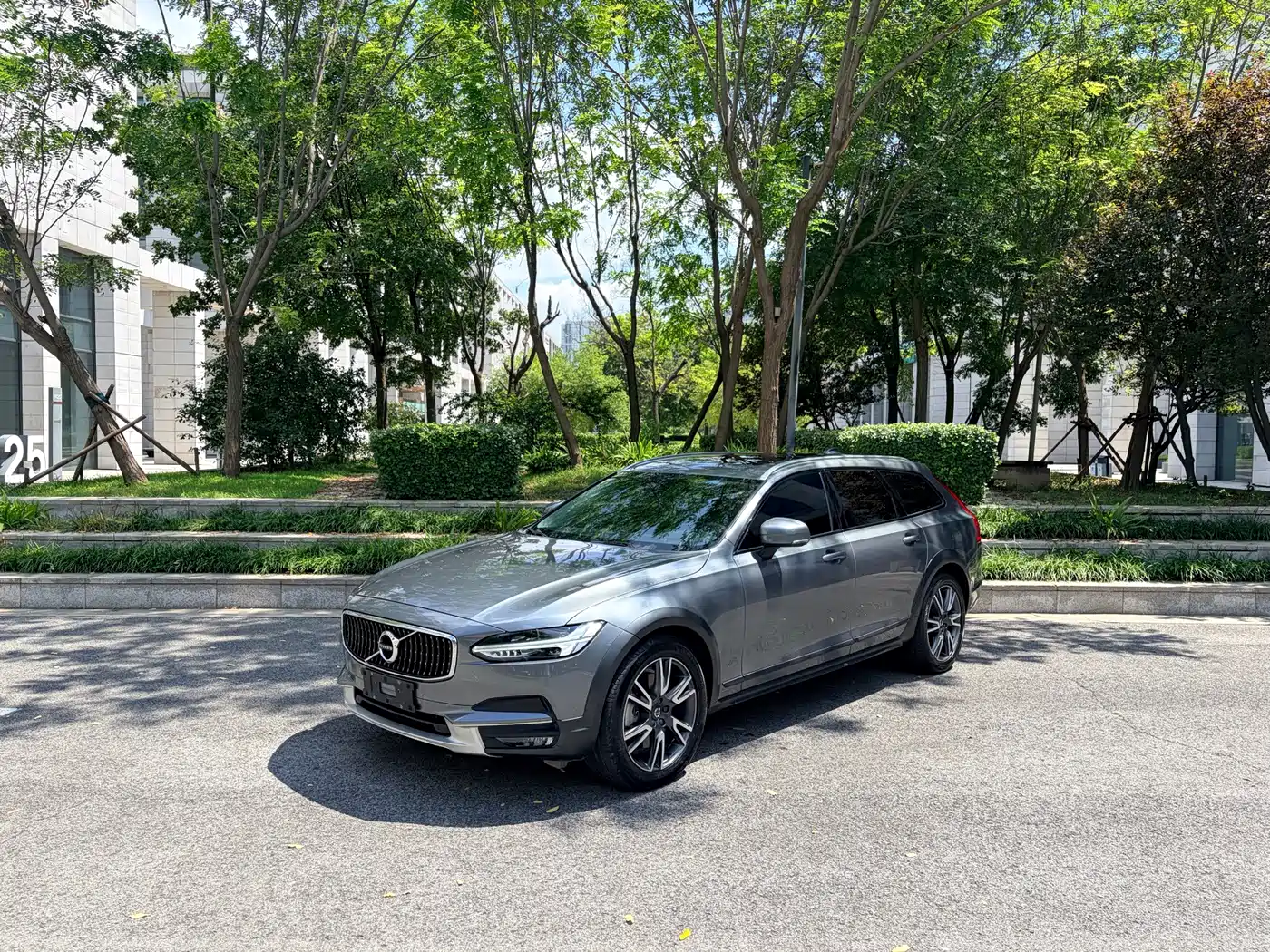 Volvo V90 2020 2020 Facelift Cross Country T5 AWD Momentum