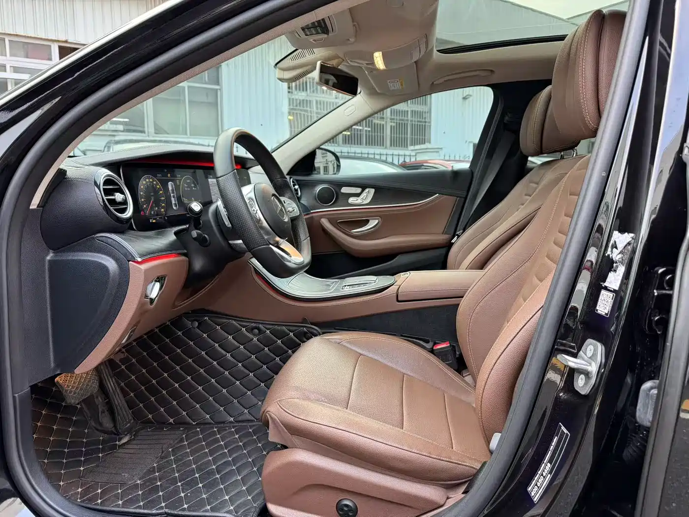 Mercedes-Benz E-Class 2019 E 300 L Sport Fashion фото 4