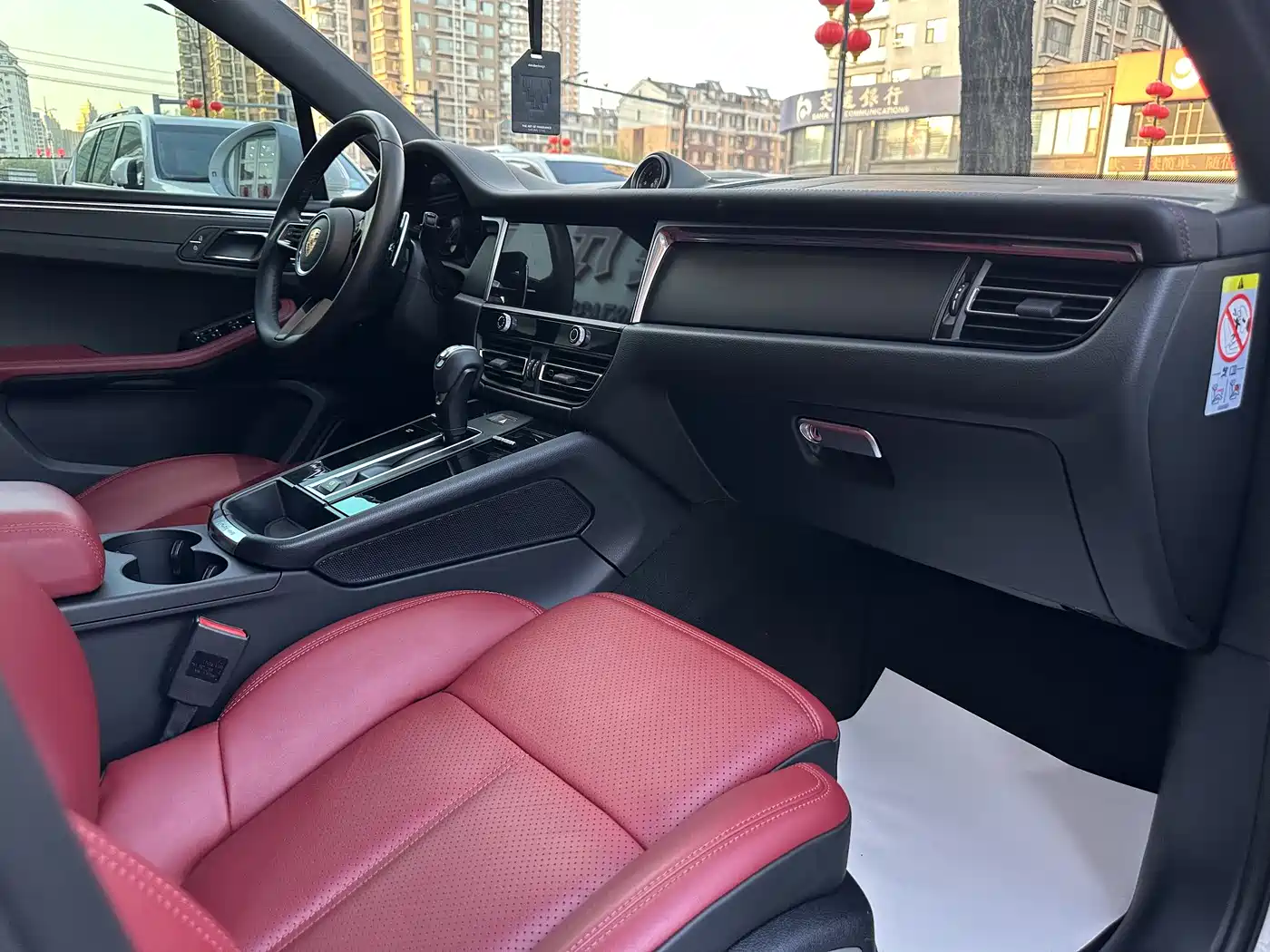 Porsche Macan 2022 Macan 2.0T фото 26