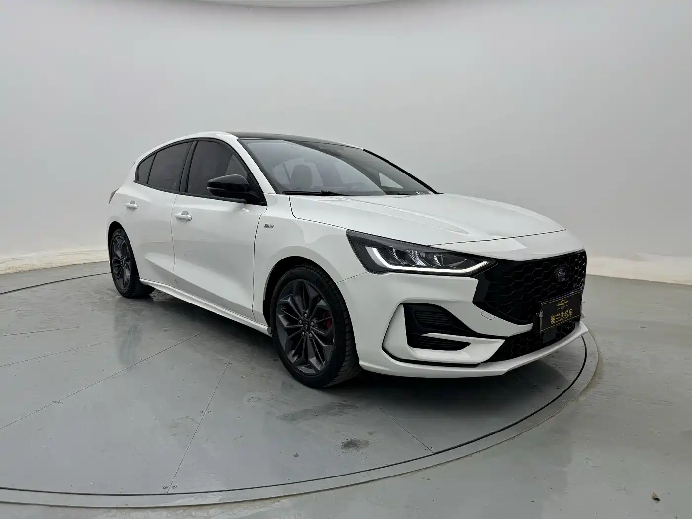 FORD FOX
