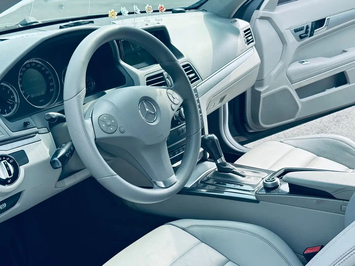 Mercedes-Benz E-Class (Import) 2010 E 260 CGI Coupe фото 9
