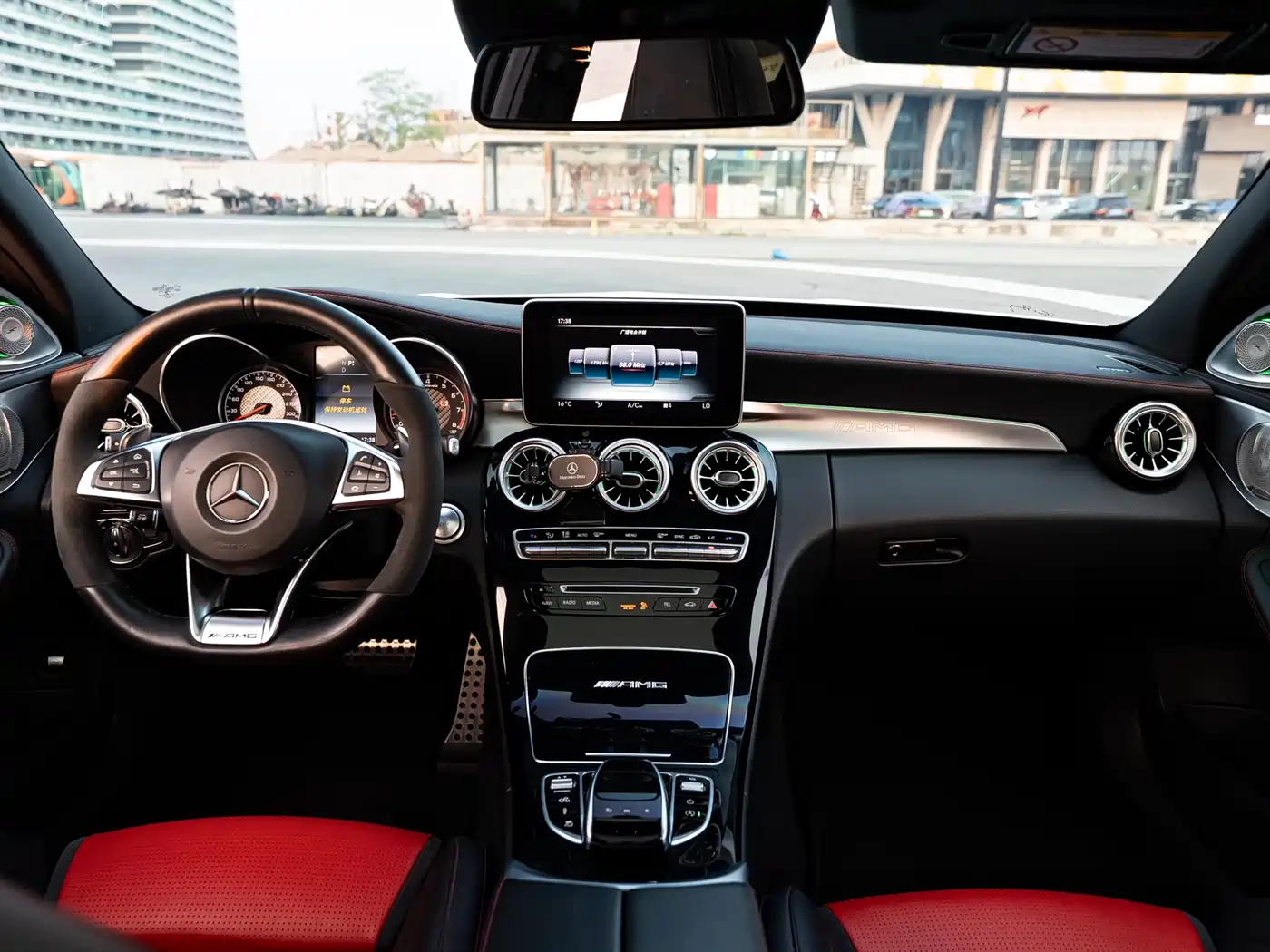 Mercedes-Benz C-Class AMG 2017 AMG C 63 фото 6