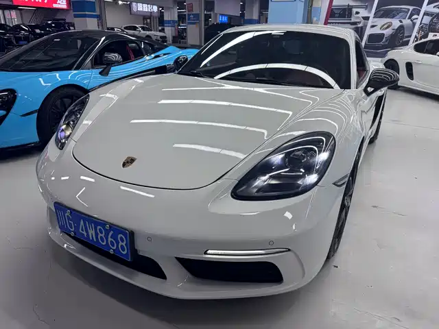 PORSCHE 718