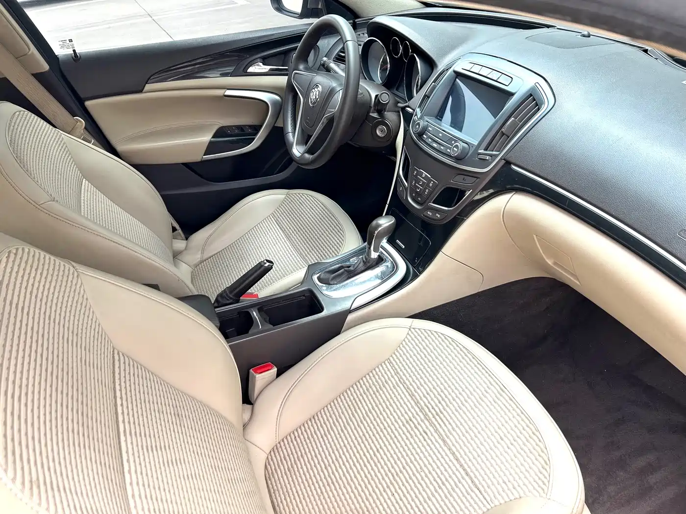Buick Regal 2015 2.0L Leading Fashion Model фото 10