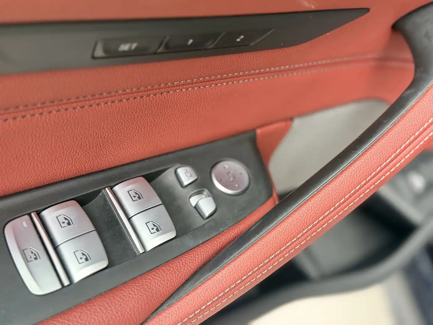 BMW 5 Series 2023 530Li Leading M Sport Package фото 22