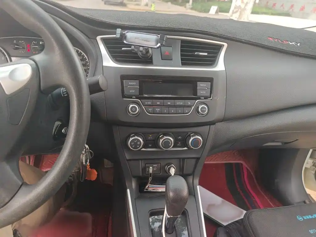 Nissan SYLPHY, миниатюра 6