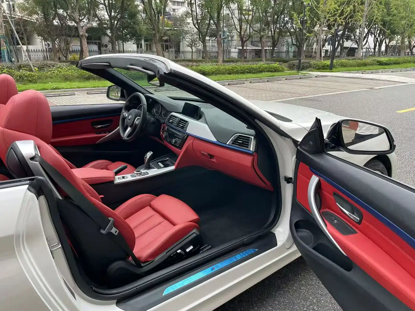 BMW 4 Series 2017 425i Convertible M Sport Package фото 6