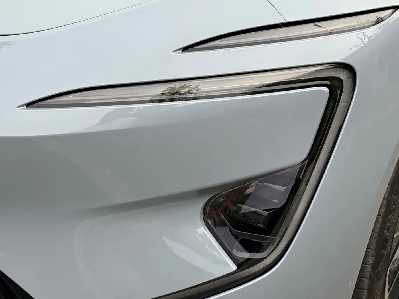 Avatr 12 2023 650 Triple Laser AWD Performance Edition фото 4