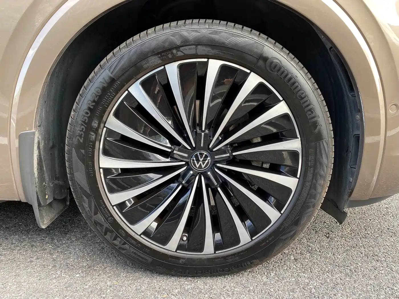 Volkswagen Viloran 2020 2020 380TSI Premium