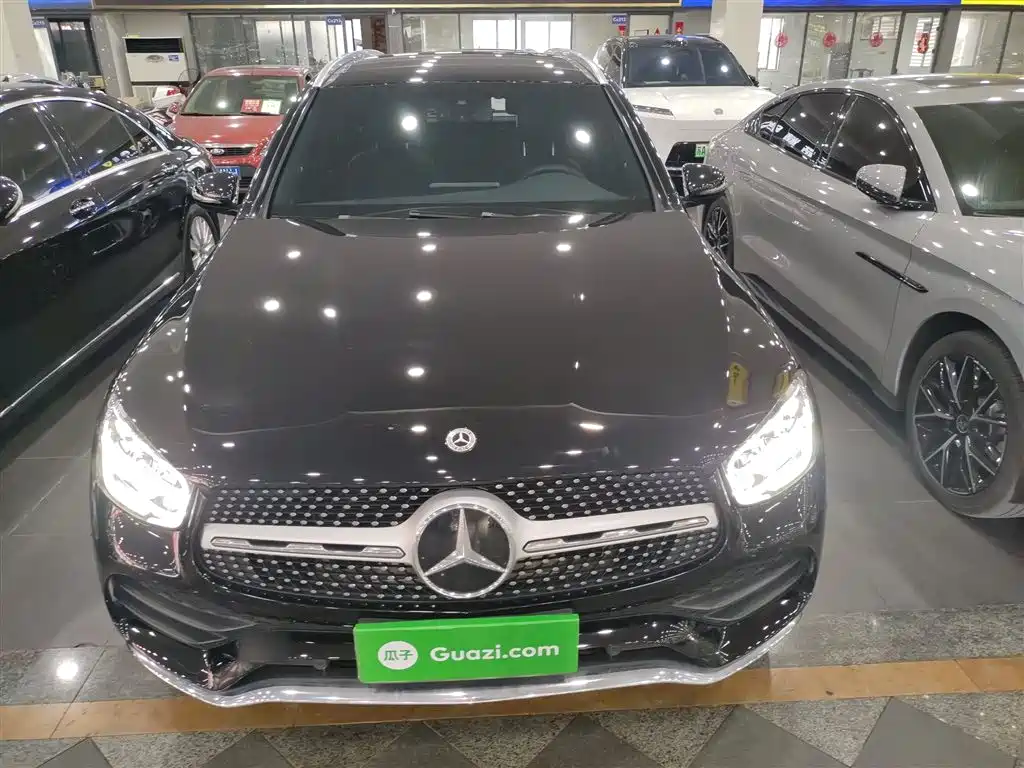 Mercedes-Benz GLC 2022 Model GLC 260 L 4MATIC Luxury Edition фото 3