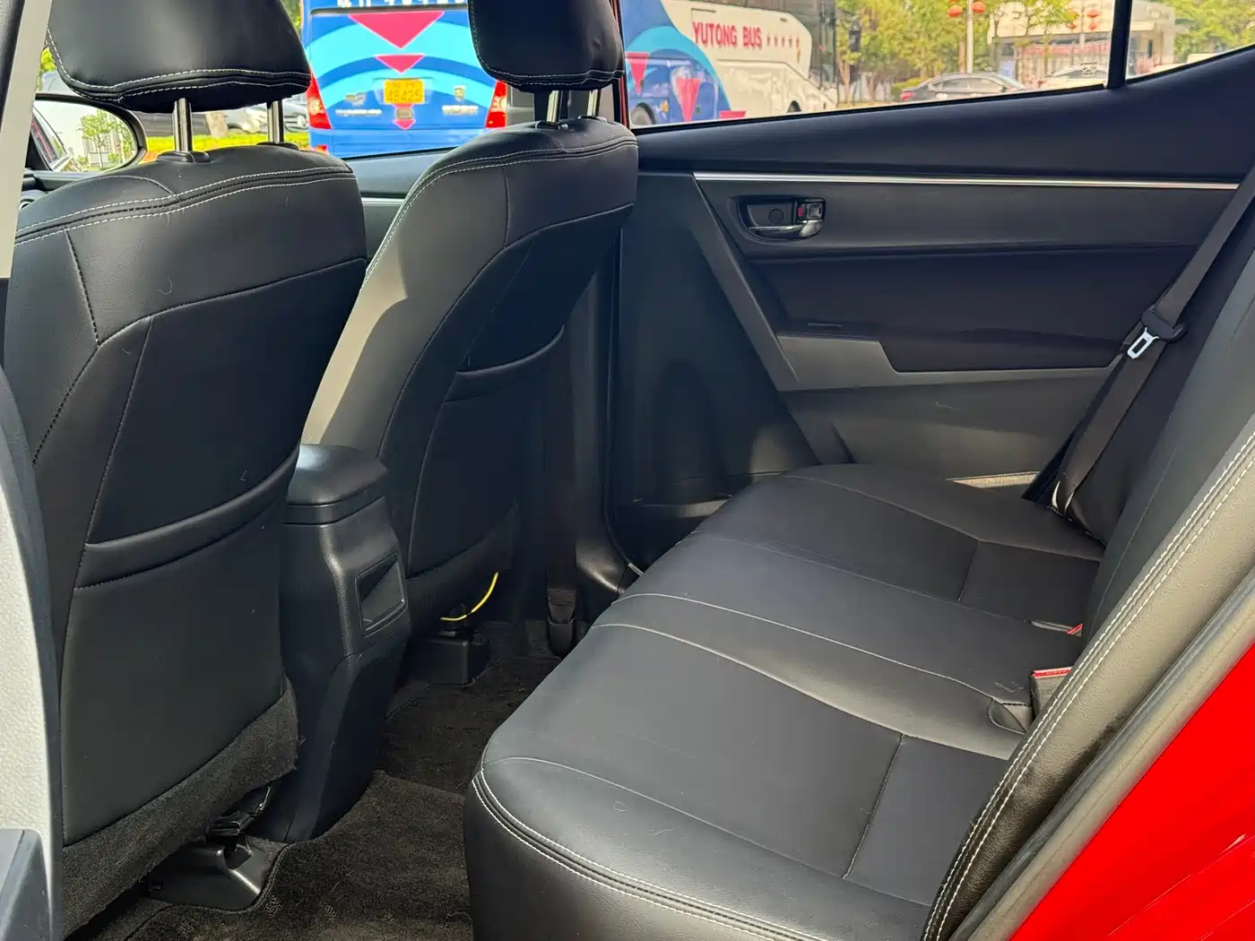 Toyota Corolla 2017 Facelift 1.2T S-CVT GL фото 11