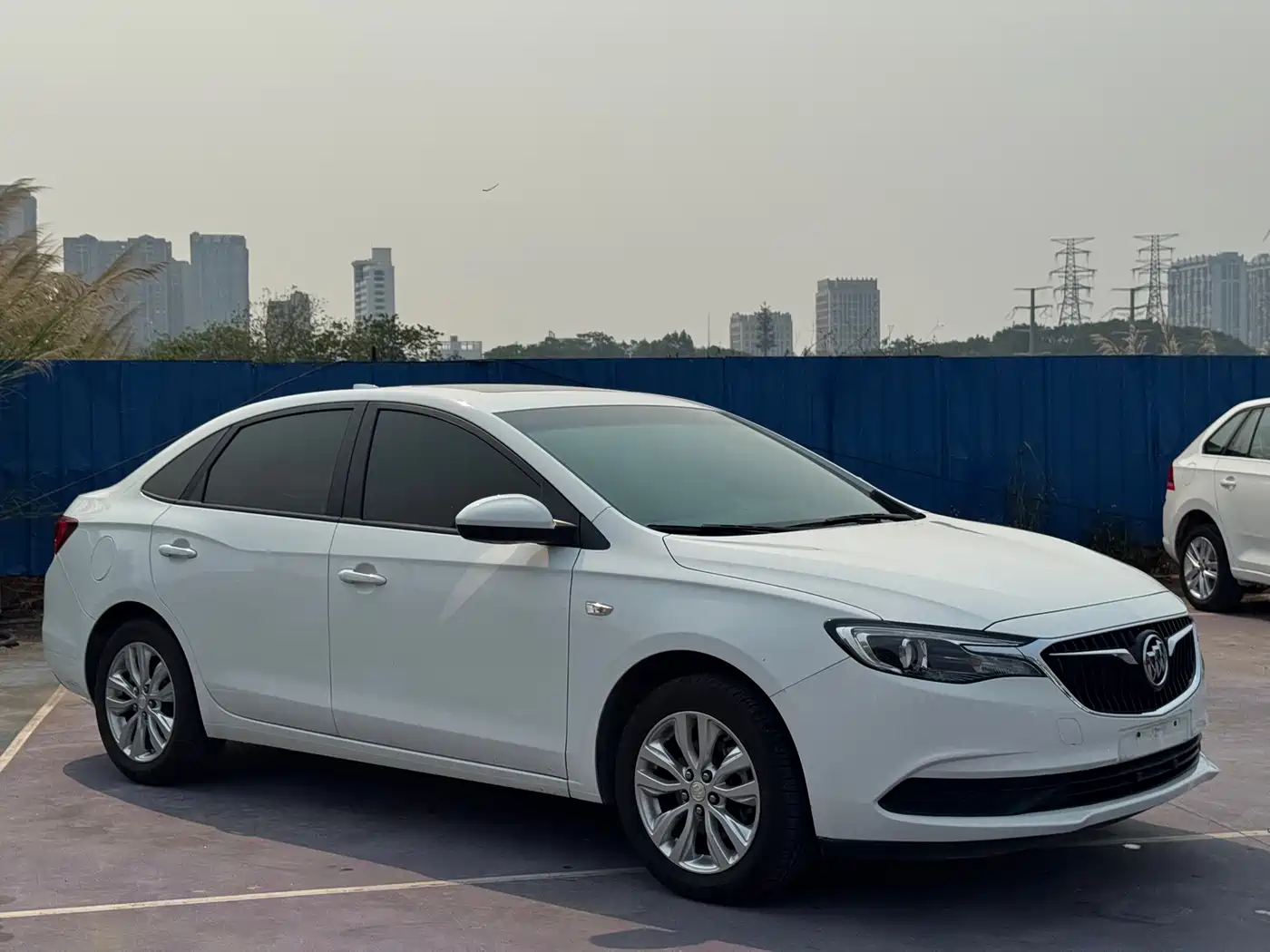 Buick Excelle 2018 15T Dual Clutch Elite (China V) фото 3