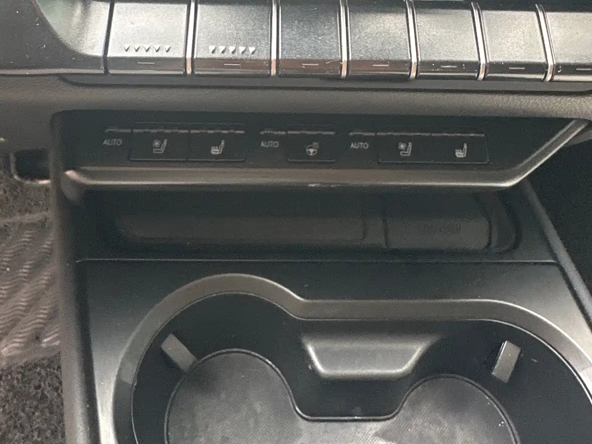 Lexus UX 2019 260h Explore & Enjoy Edition China V фото 15