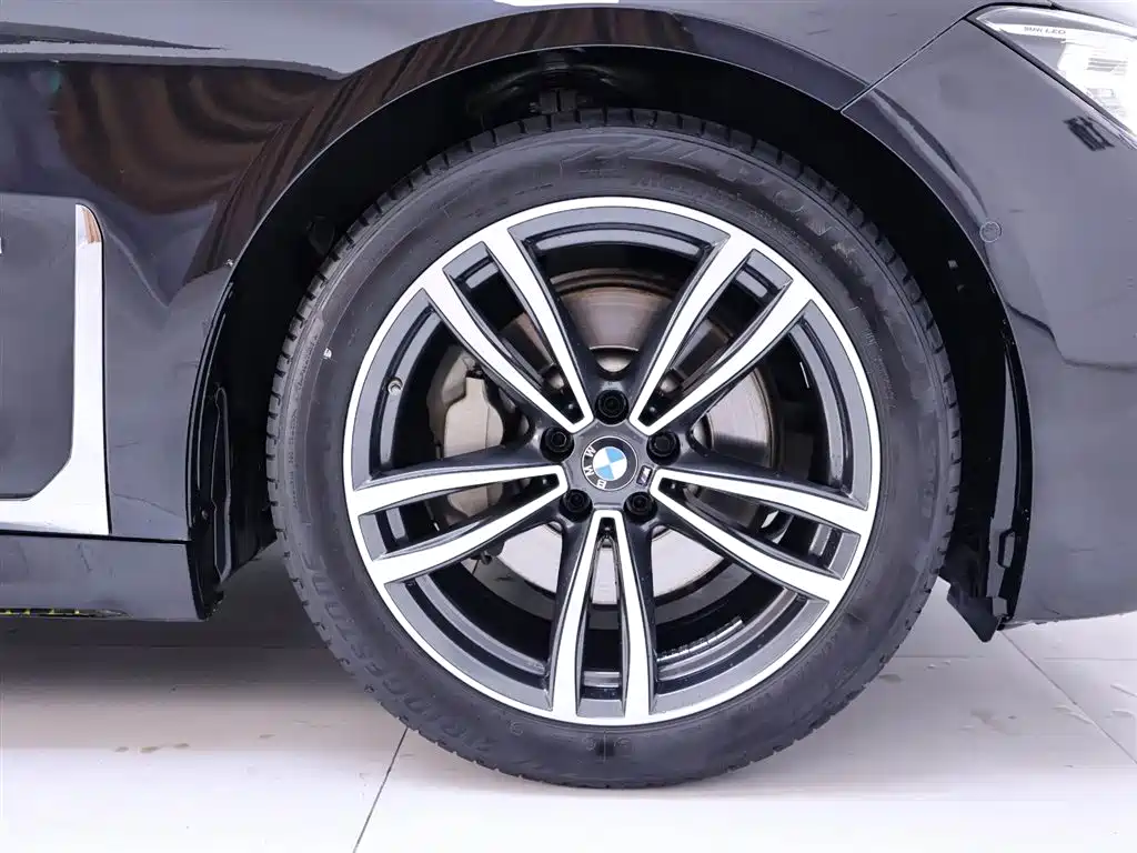BMW 7 Series 2019 730Li M Sport Package фото 6