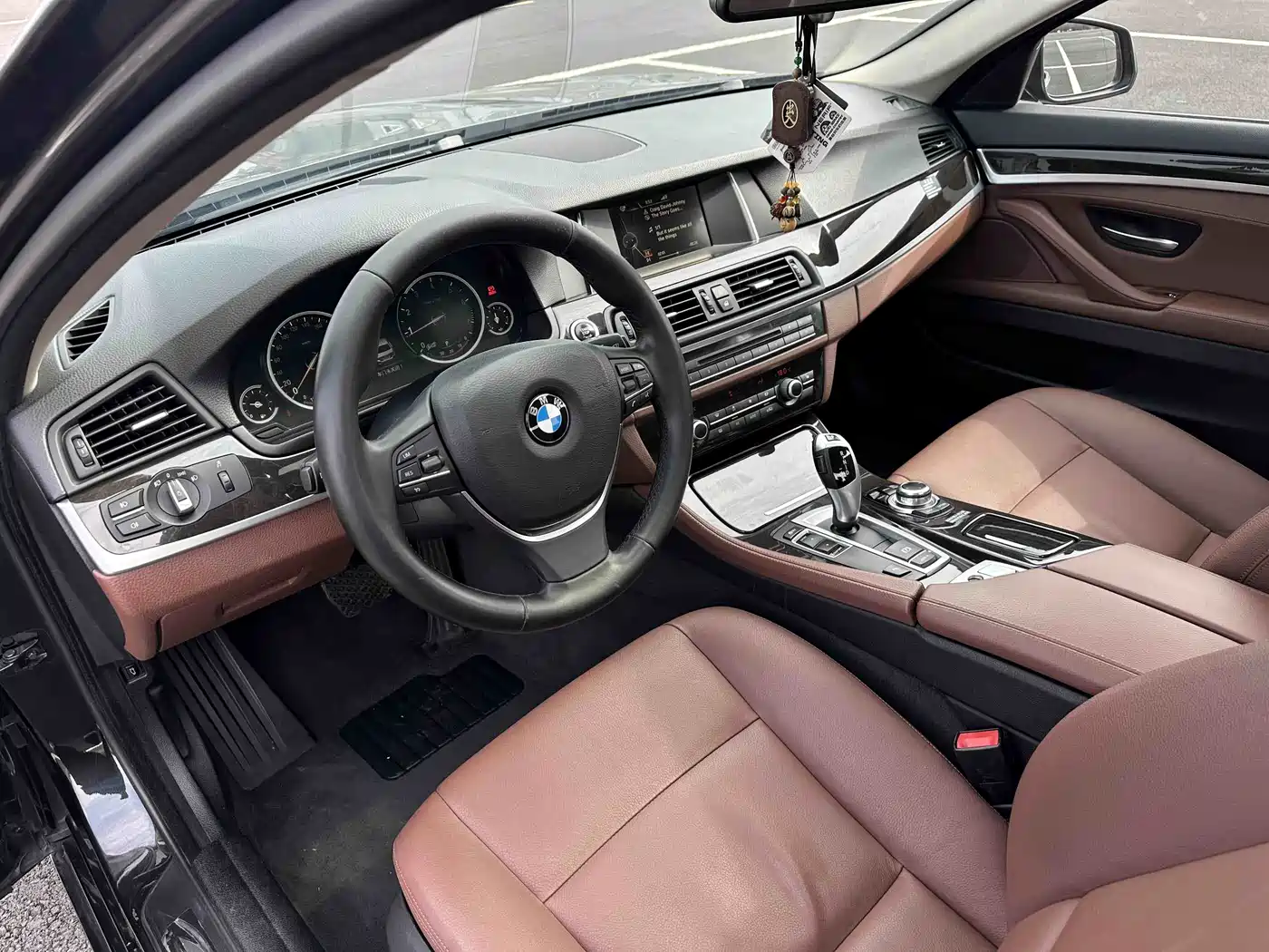 BMW 5 Series 2017 525Li Leading Edition фото 10
