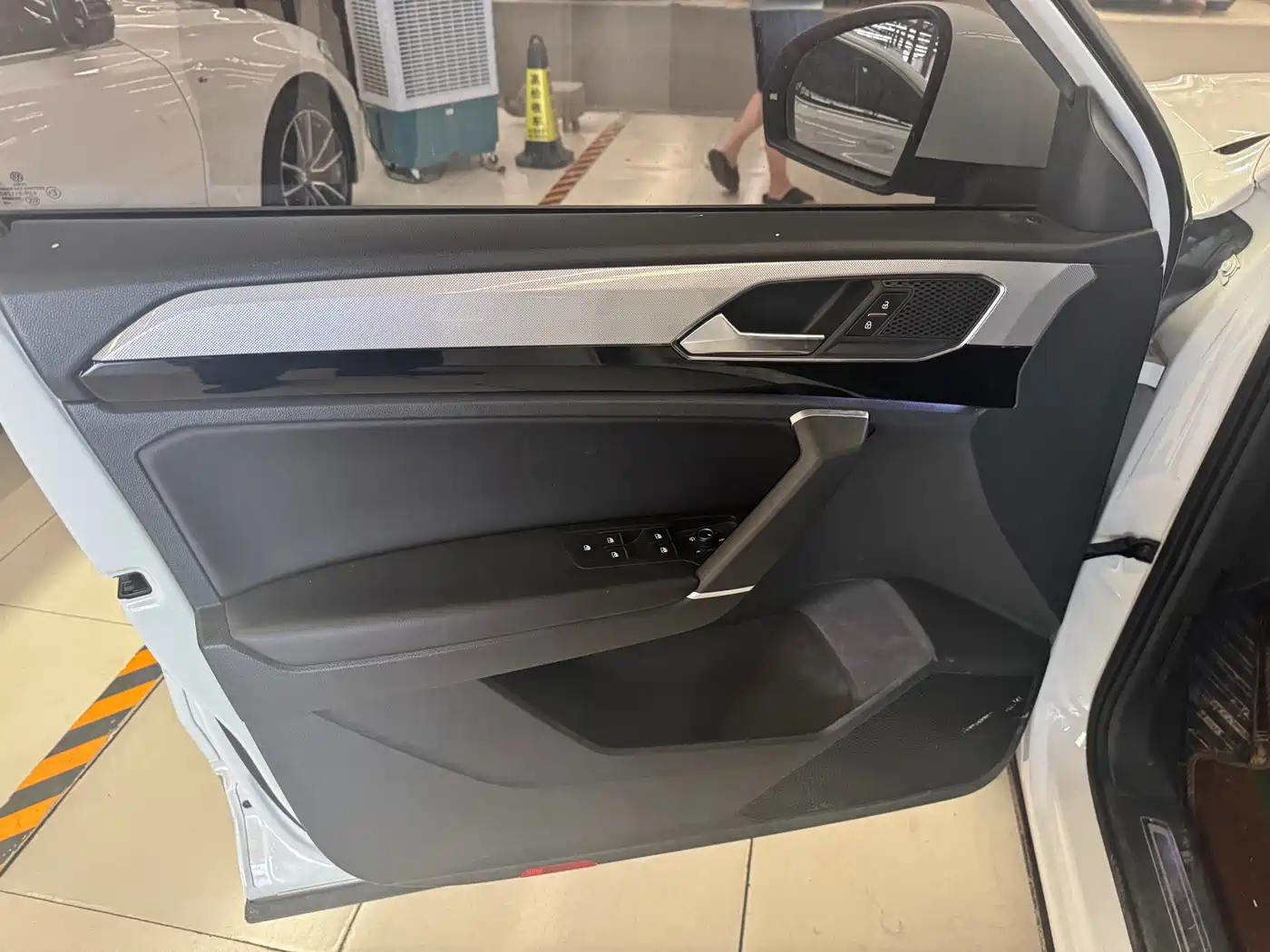 Volkswagen Tayron 2020 330TSI 2WD Luxury Smart Edition фото 4