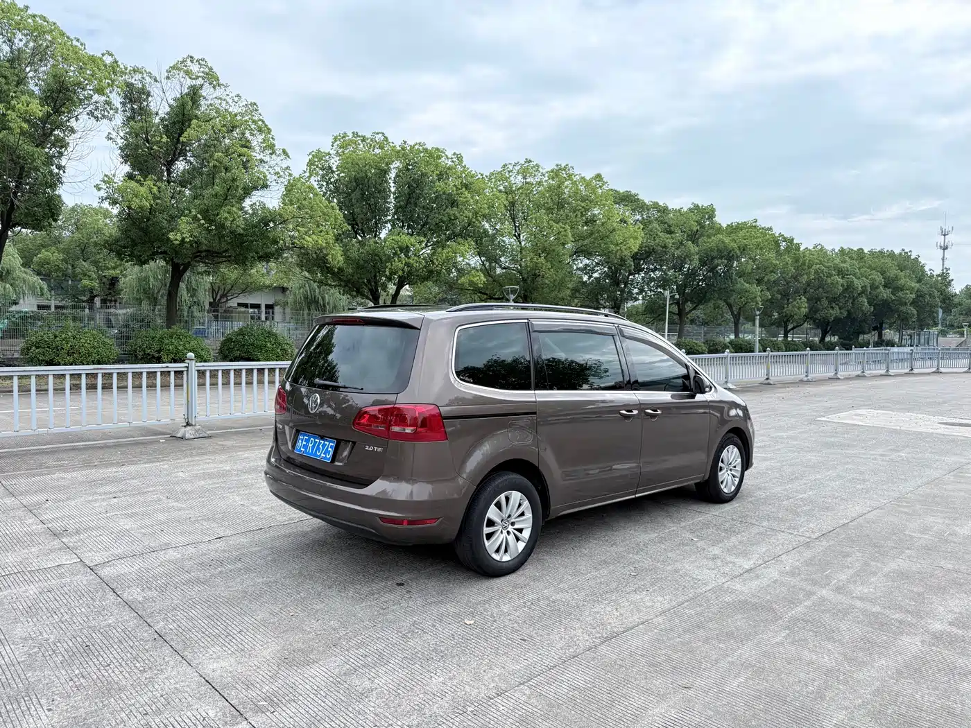 صورة 4 - Volkswagen Sharan