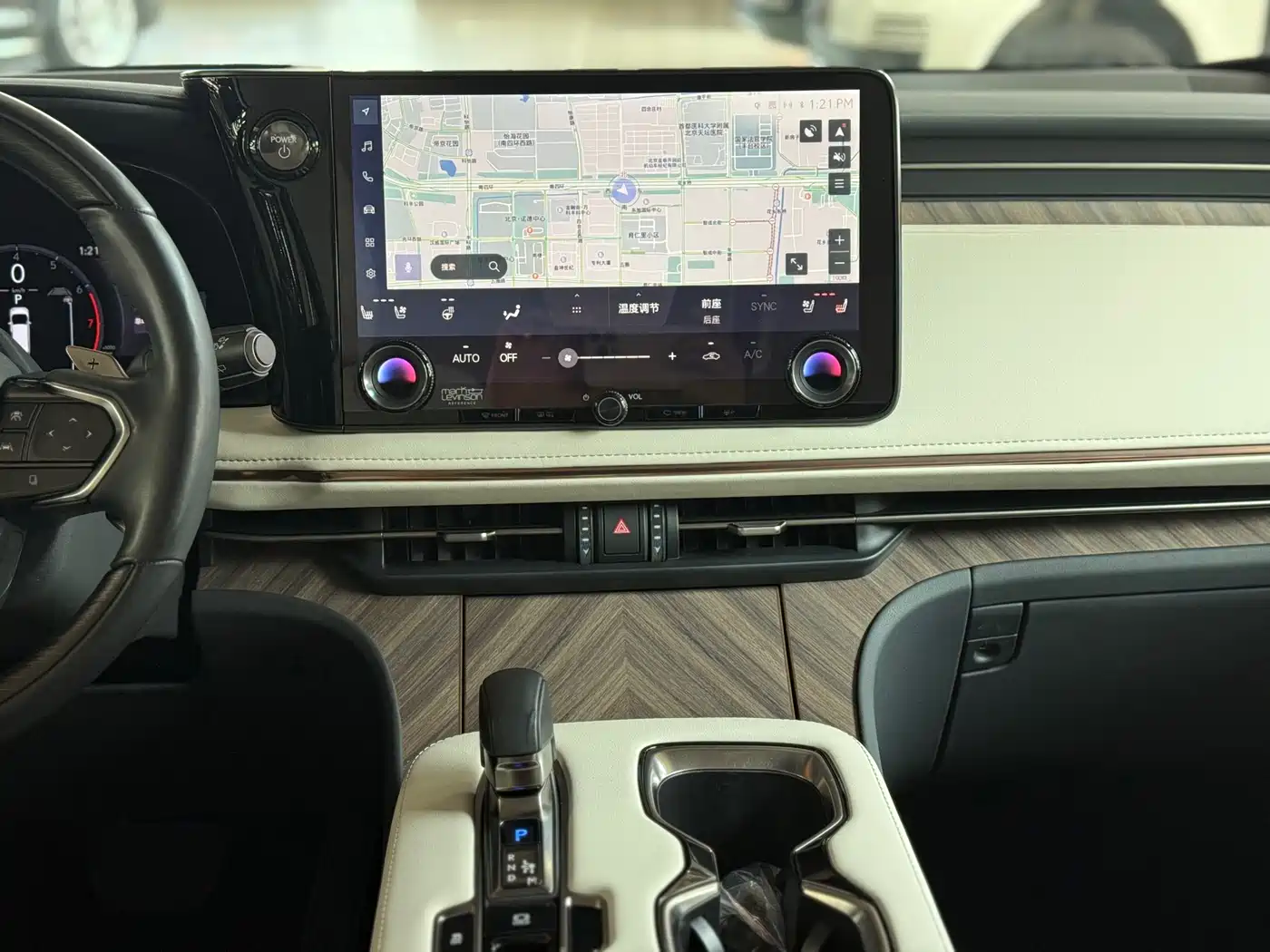 Lexus LM 2023 500h 6-Seater Prestige Edition фото 19