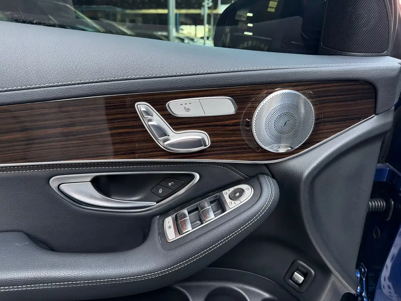 Mercedes-Benz GLC 2018 GLC 260 4MATIC Dynamic фото 12