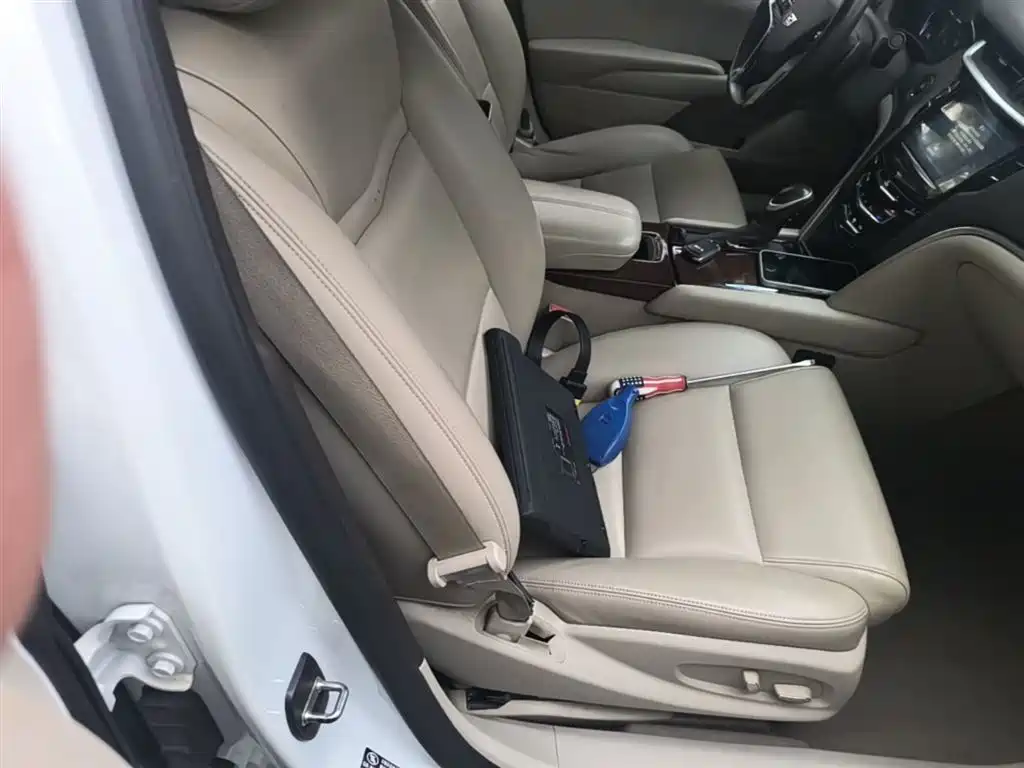 Cadillac XTS 2017 28T Technology фото 25