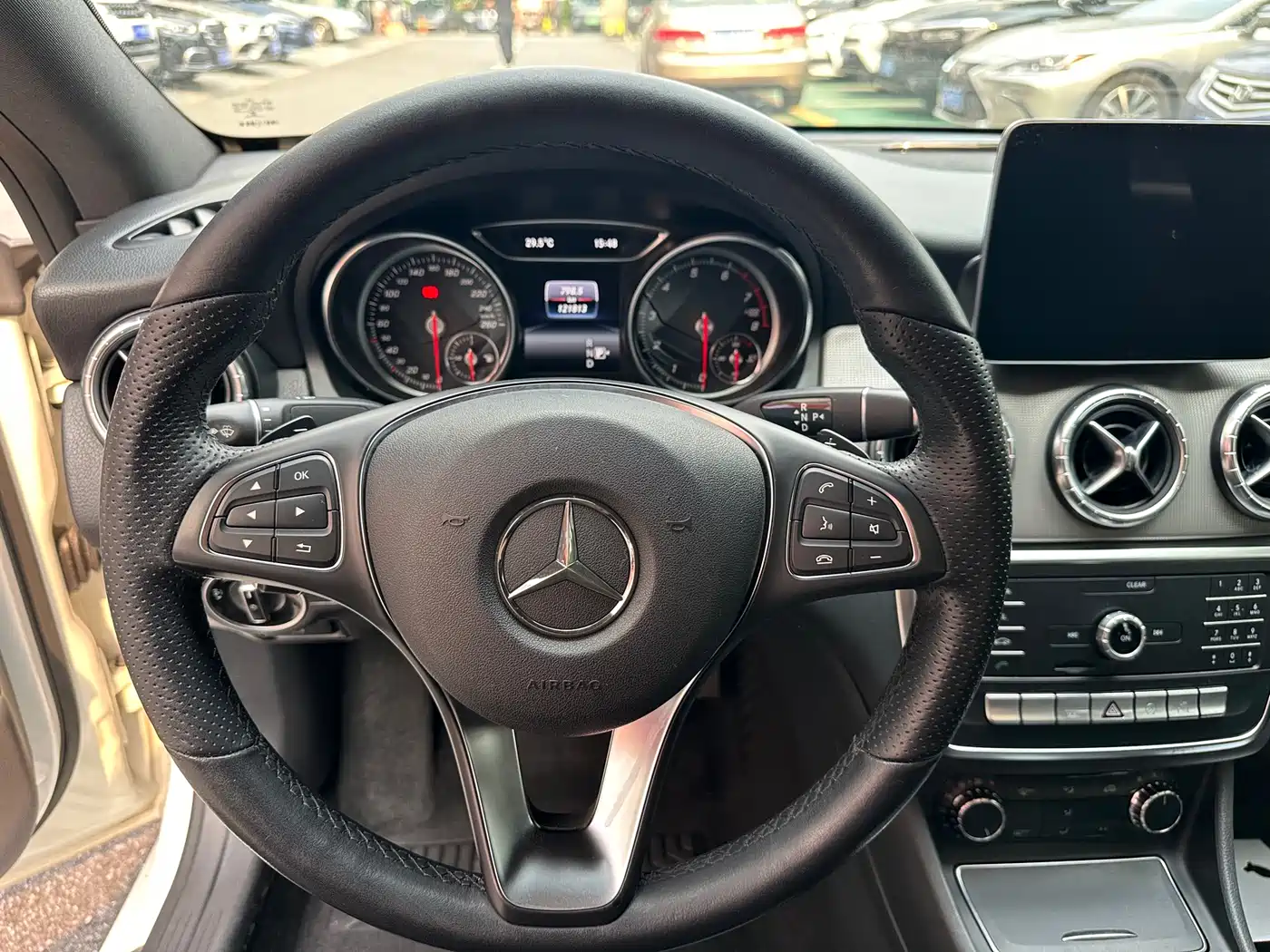 Mercedes-Benz CLA (Import) 2018 CLA 200 Fashion Edition фото 11