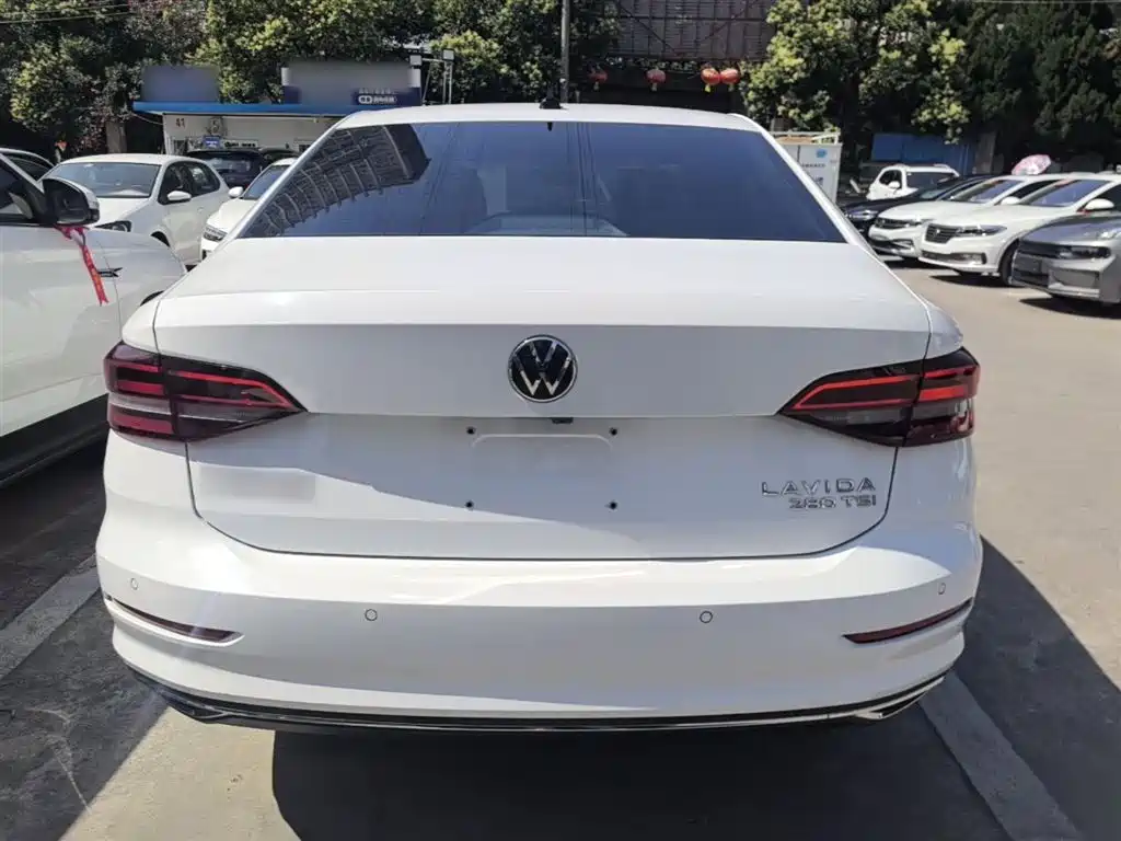 Volkswagen Lavida 2022 280TSI DSG Comfort Edition фото 6