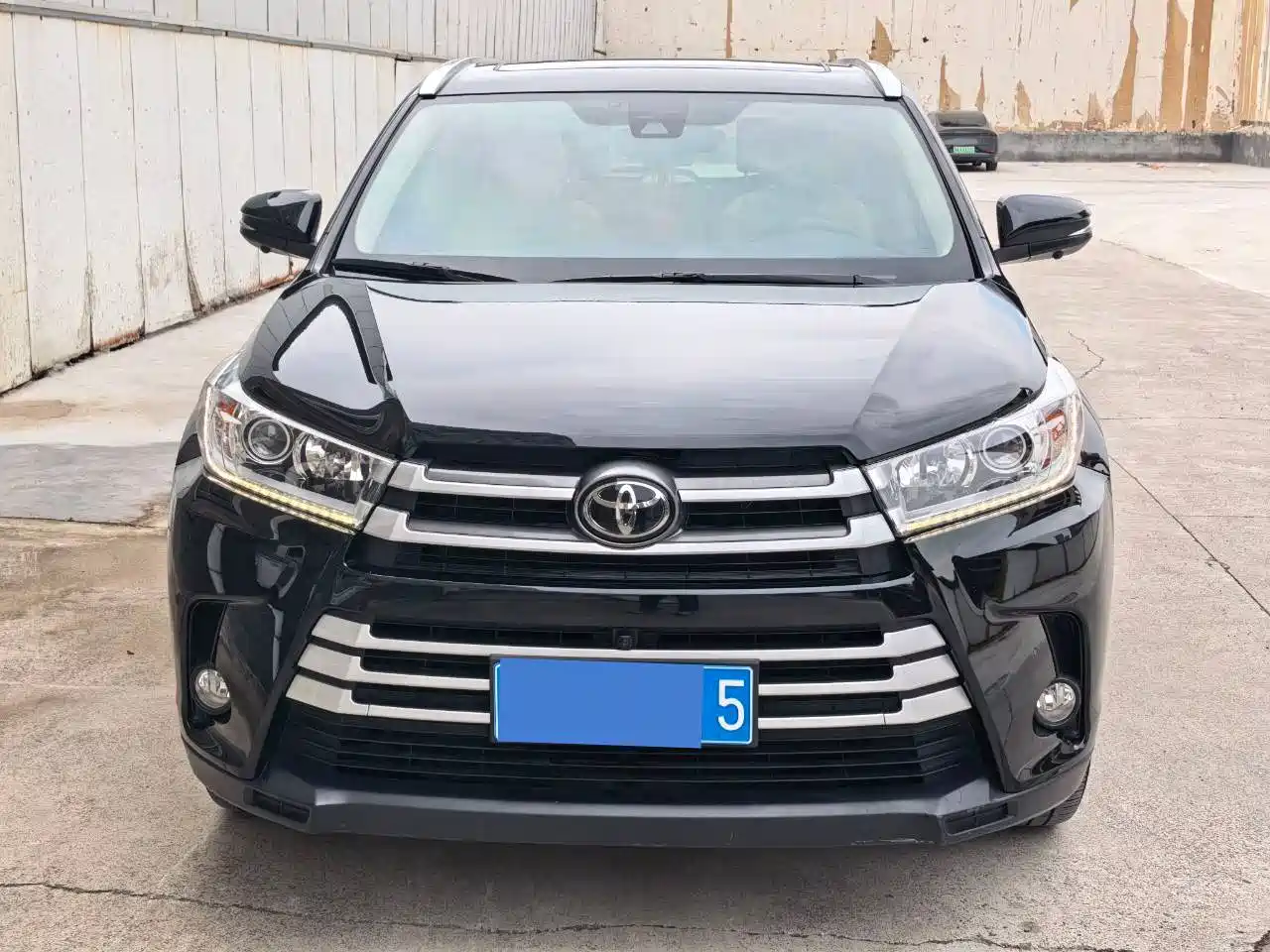 Фото 2 - Toyota Highlander